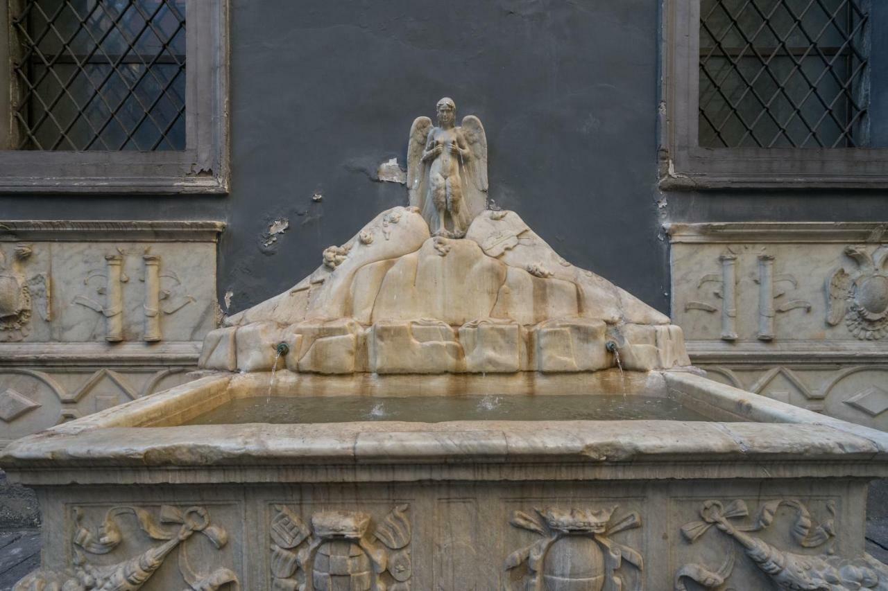 Donnare Casavacanza - Historic Center Of Napoli Eksteriør bilde