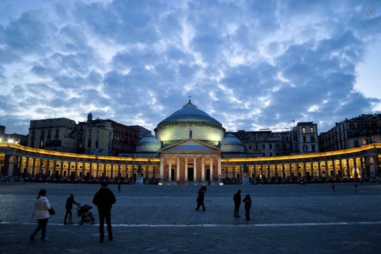 Donnare Casavacanza - Historic Center Of Napoli Eksteriør bilde