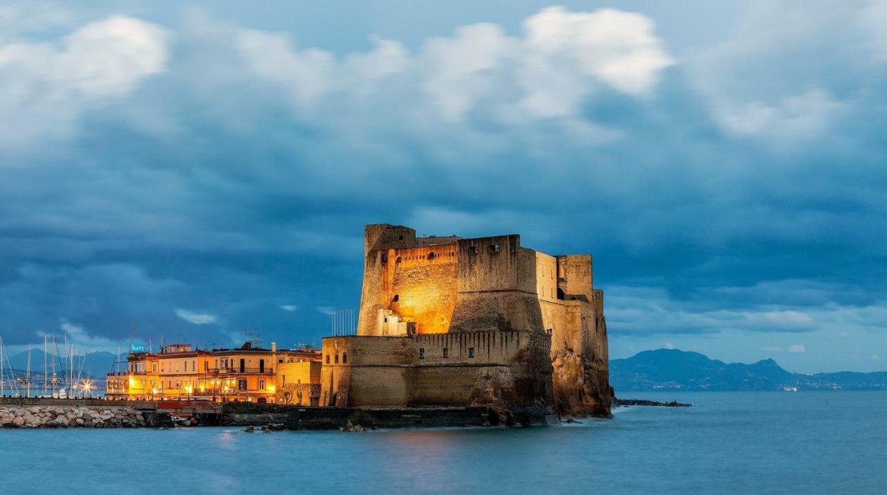 Donnare Casavacanza - Historic Center Of Napoli Eksteriør bilde